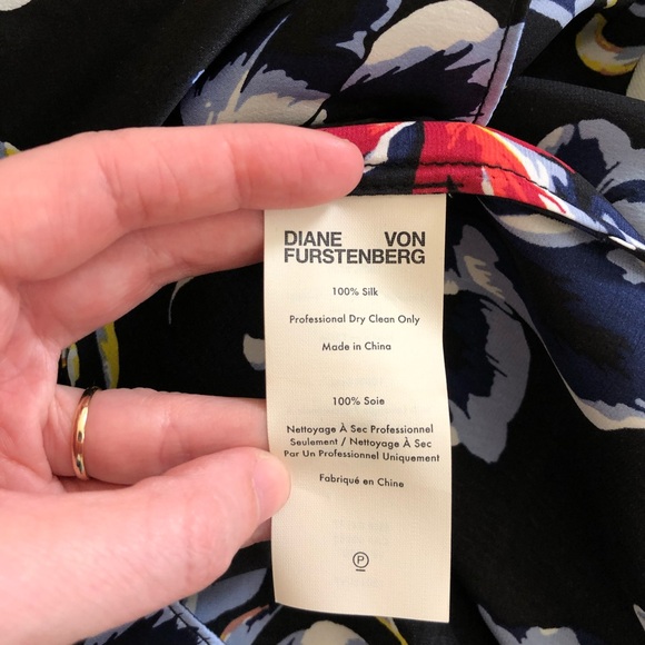 Diane von Furstenberg One Sleeve Silk Floral Print Blouse L - Picture 4 of 4